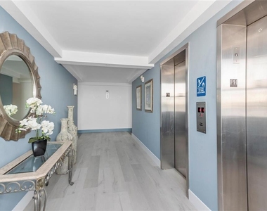 2881 Ne 33rd Court - Photo Thumbnail 19