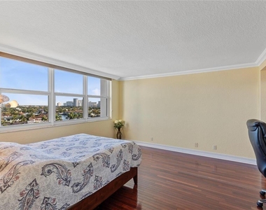 2881 Ne 33rd Court - Photo Thumbnail 14