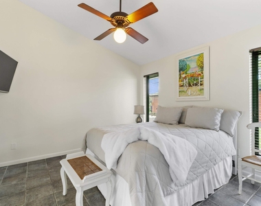 14965 Oatland Court - Photo Thumbnail 20