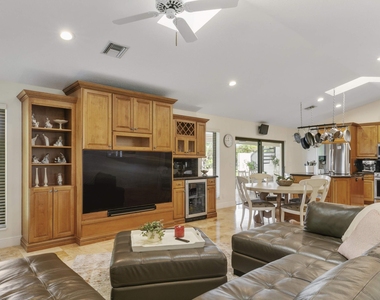 14965 Oatland Court - Photo Thumbnail 13