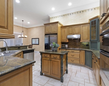 1321 Pelham Road - Photo Thumbnail 13