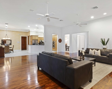1321 Pelham Road - Photo Thumbnail 13
