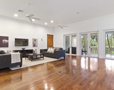 1321 Pelham Road - Photo Thumbnail 10