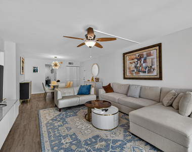 1370 S Ocean Boulevard - Photo Thumbnail 2