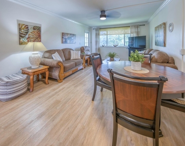2566 Garden Drive S - Photo Thumbnail 1