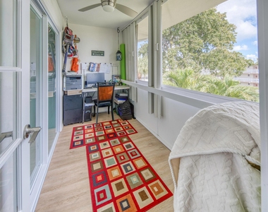 2566 Garden Drive S - Photo Thumbnail 9
