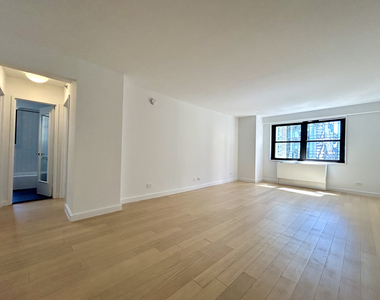 East 39th Street - Photo Thumbnail 1