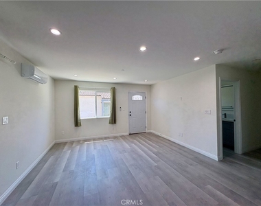 15323 Via Verita Avenue - Photo Thumbnail 3