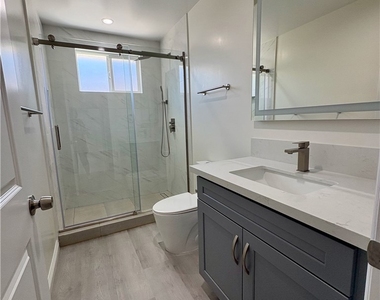 15323 Via Verita Avenue - Photo Thumbnail 6