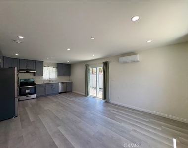 15323 Via Verita Avenue - Photo Thumbnail 1