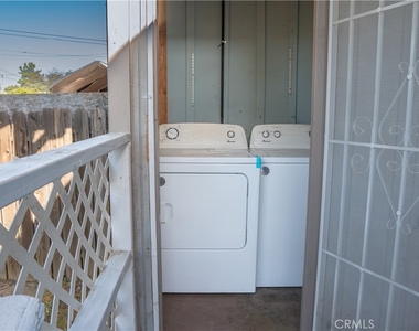 114 N Lewis - Photo Thumbnail 3