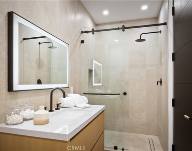 5244 Tampa Ave - Photo Thumbnail 56