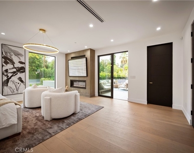5244 Tampa Ave - Photo Thumbnail 39