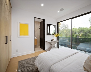 5244 Tampa Ave - Photo Thumbnail 54