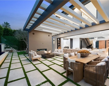 5244 Tampa Ave - Photo Thumbnail 7