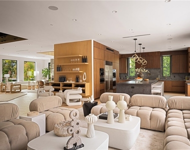 5244 Tampa Ave - Photo Thumbnail 22
