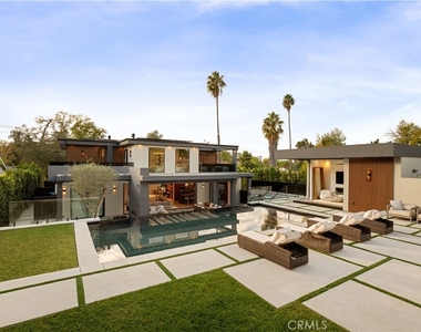 5244 Tampa Ave - Photo Thumbnail 5