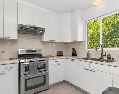 161 N Willaman Drive - Photo Thumbnail 5