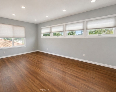 17631 Mapes Avenue - Photo Thumbnail 6