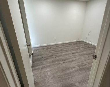 12350 Del Amo - Photo Thumbnail 21