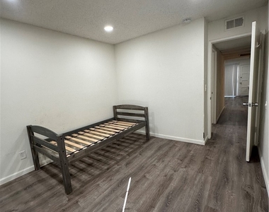 12350 Del Amo - Photo Thumbnail 25