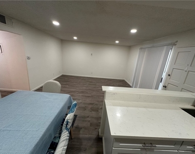 12350 Del Amo - Photo Thumbnail 6