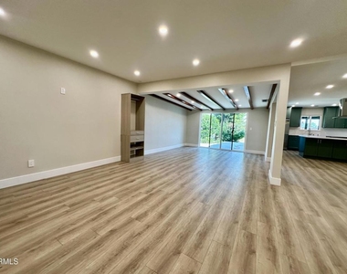 16744 Ludlow Street - Photo Thumbnail 2