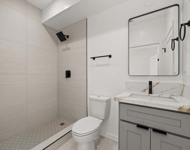 3564 N Eagle Rock Boulevard - Photo Thumbnail 19