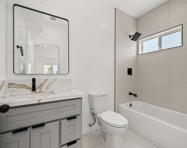 3564 N Eagle Rock Boulevard - Photo Thumbnail 25