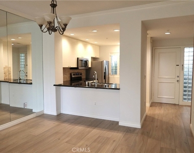2243 Martin - Photo Thumbnail 9