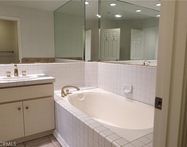 2243 Martin - Photo Thumbnail 20