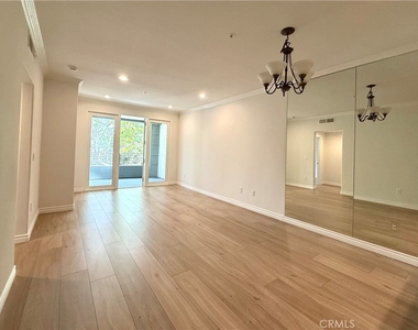 2243 Martin - Photo Thumbnail 6