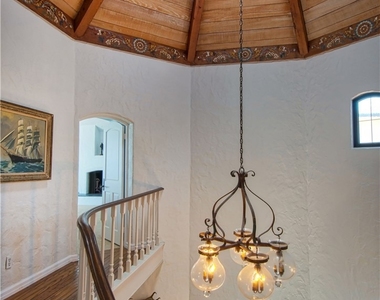 203 Crescent Bay Drive - Photo Thumbnail 35