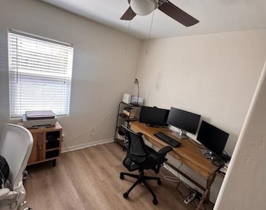 1610 Upas Street - Photo Thumbnail 9