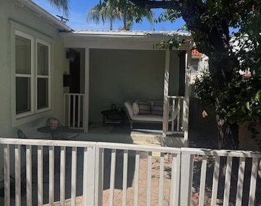 1610 Upas Street - Photo Thumbnail 2