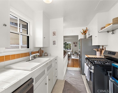 189 Lower Cliff Drive - Photo Thumbnail 5