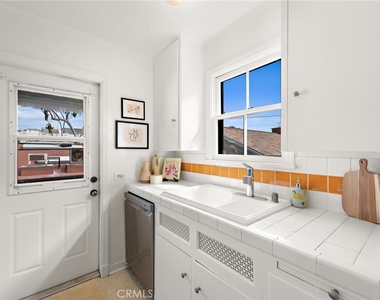 189 Lower Cliff Drive - Photo Thumbnail 6