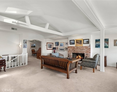 790 Wendt Terrace - Photo Thumbnail 4