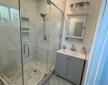 14134 Califa St - Photo Thumbnail 15