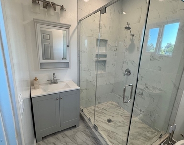 14134 Califa St - Photo Thumbnail 21