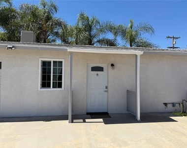 18421 E Cypress - Photo Thumbnail 1