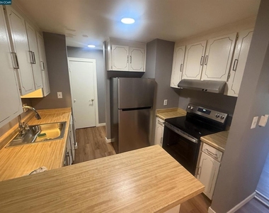 1591 Ellis St. - Photo Thumbnail 11