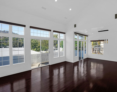 3832 Shannon Road - Photo Thumbnail 21