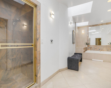 8507 Franklin Avenue - Photo Thumbnail 26