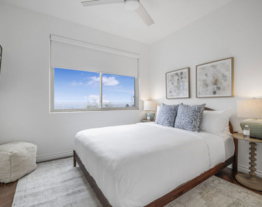 8507 Franklin Avenue - Photo Thumbnail 28