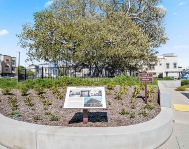 720 Grace Avenue - Photo Thumbnail 37
