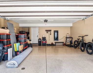 720 Grace Avenue - Photo Thumbnail 27