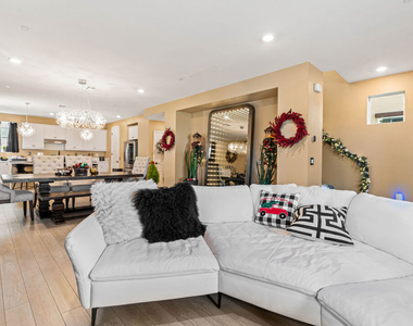 720 Grace Avenue - Photo Thumbnail 3