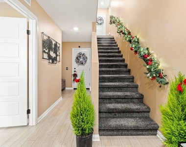 720 Grace Avenue - Photo Thumbnail 1