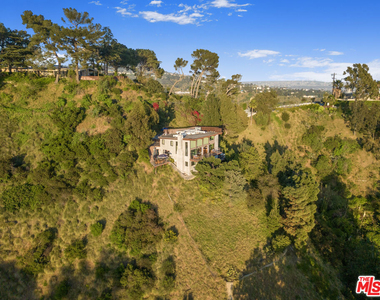 1735 Summitridge Drive - Photo Thumbnail 39